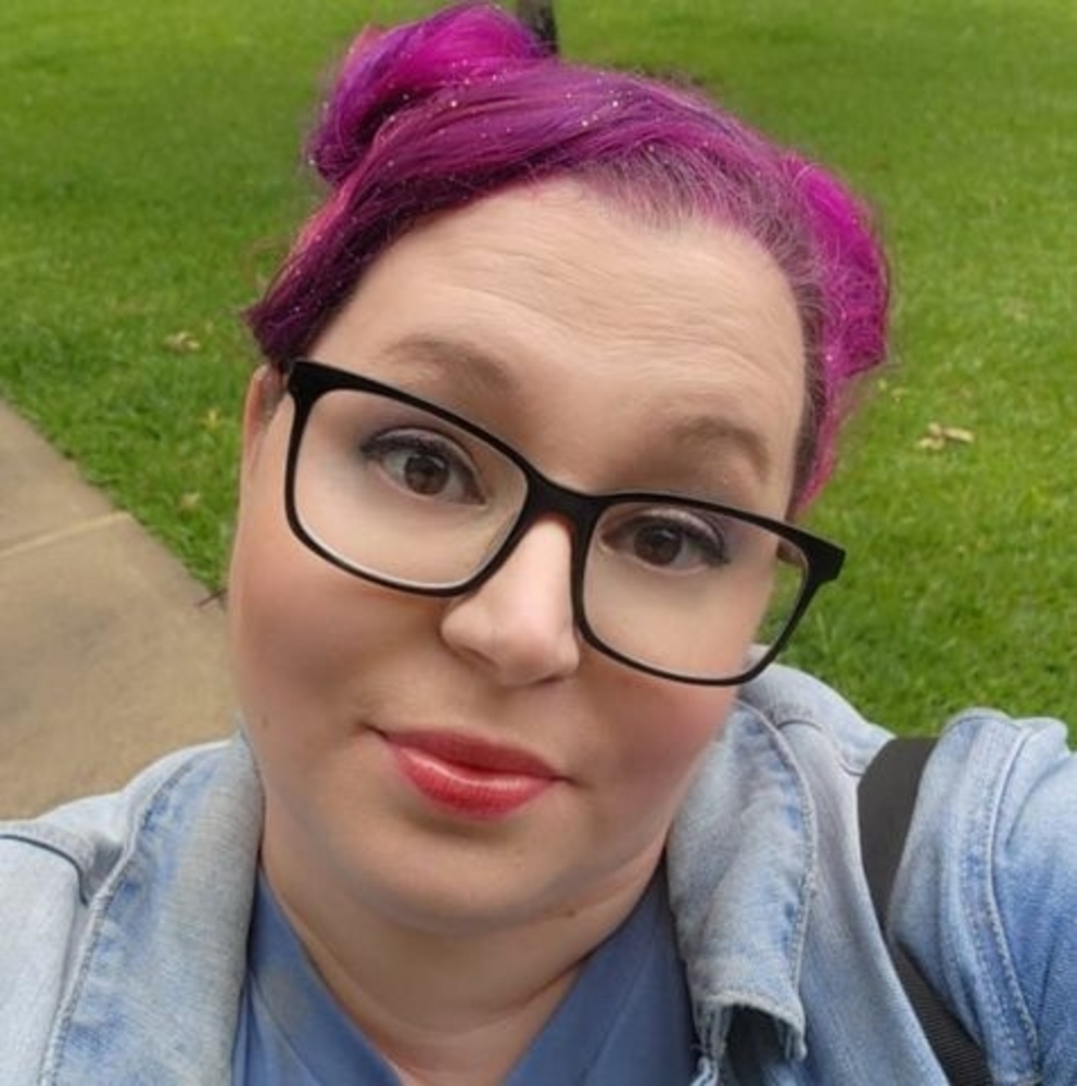 Meet your Posher, Desirae